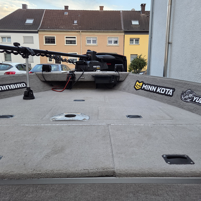 Pegatinas, Humminbird, Minnkota y YUGOBISS